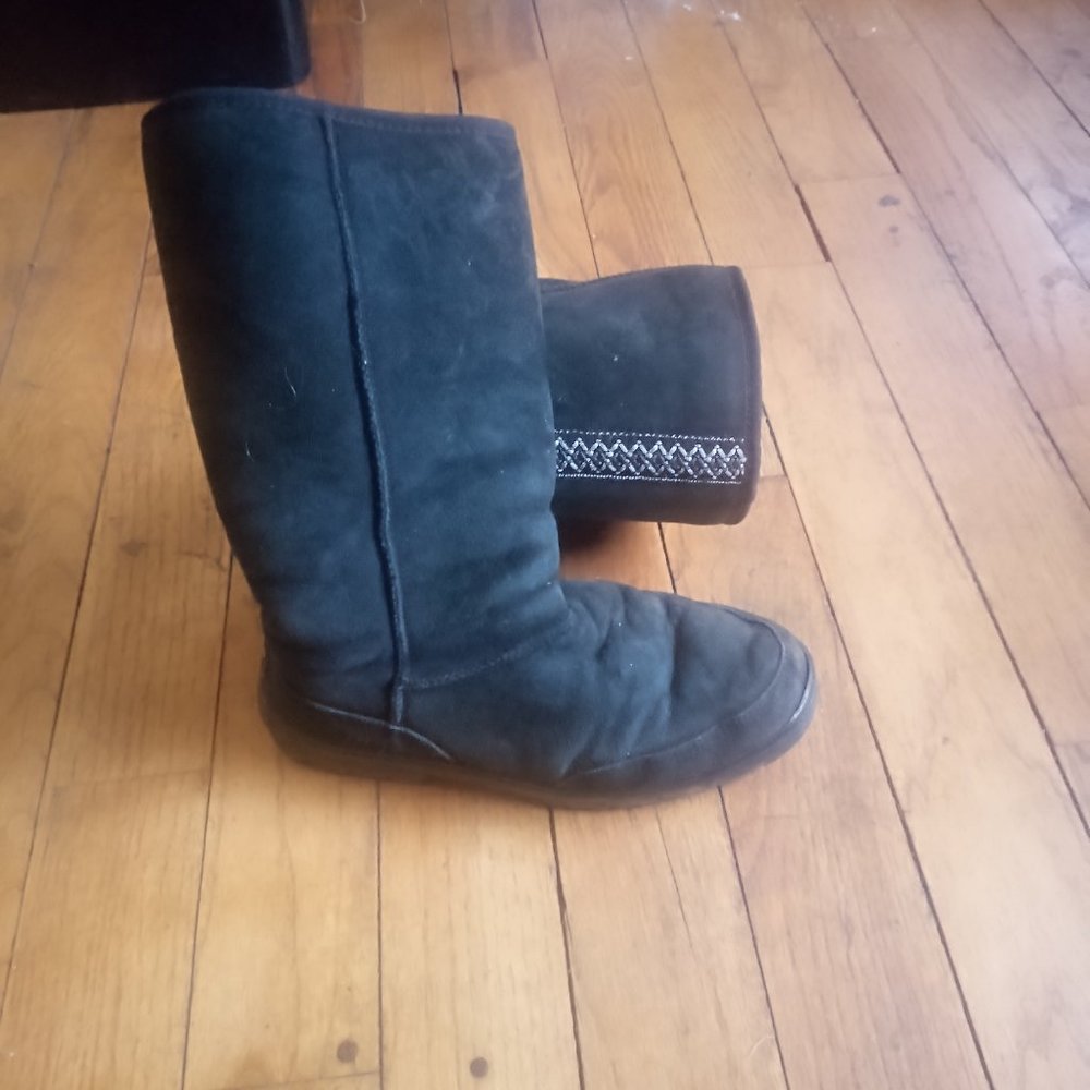 Black Tall Uggs
